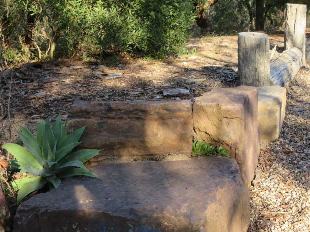 Natural Stone rock wall